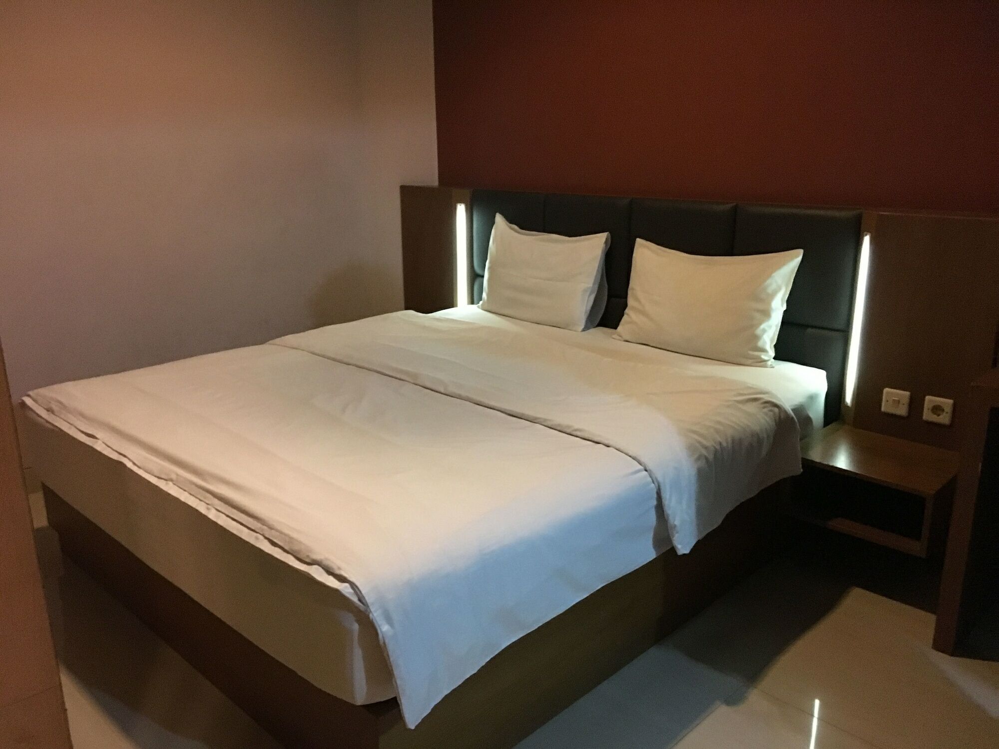 Votel Viure Hotel Jogjakarta Maguwo Экстерьер фото