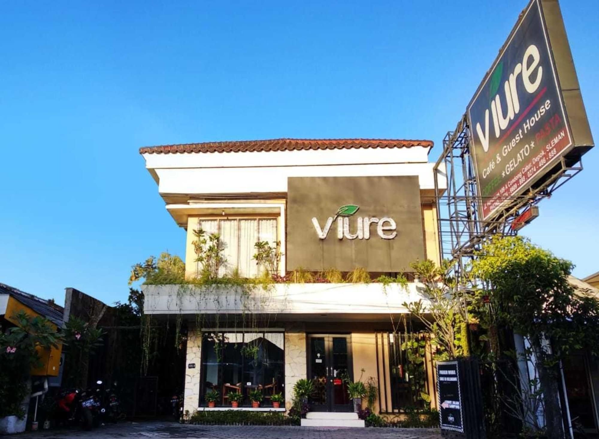 Votel Viure Hotel Jogjakarta Maguwo Экстерьер фото